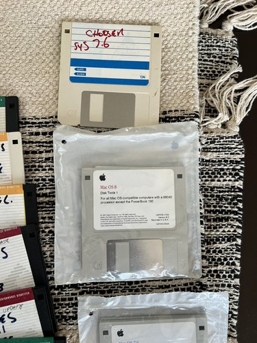 87 Diskettes Floppy Disk Vintage Macintosh Software & Cabinet - Afbeelding 16 van 24