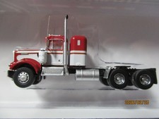 Trainworx # 49032 Kenworth W900 36" Seminole Burgundy & White, N-Scale