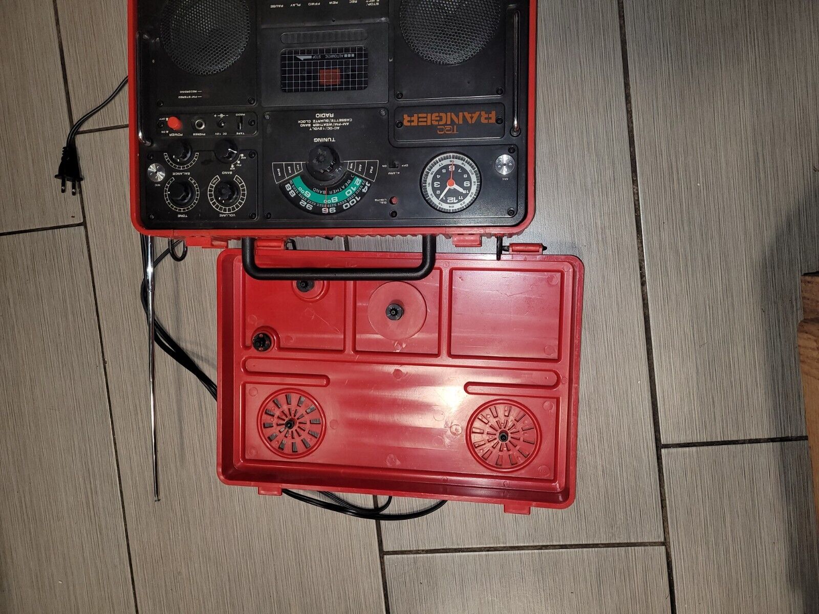 Foto 5 di 10