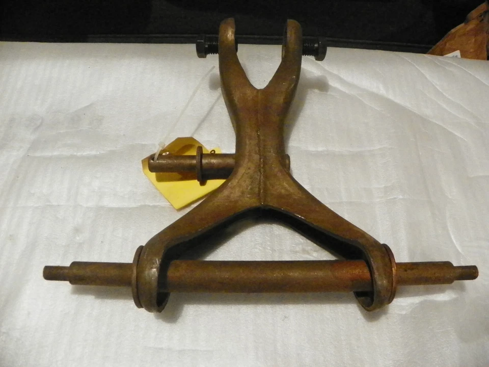 Brazo de control superior izquierdo Willys Jeep Station Wagon sedán 475-685 NOS Foto 4 de 4