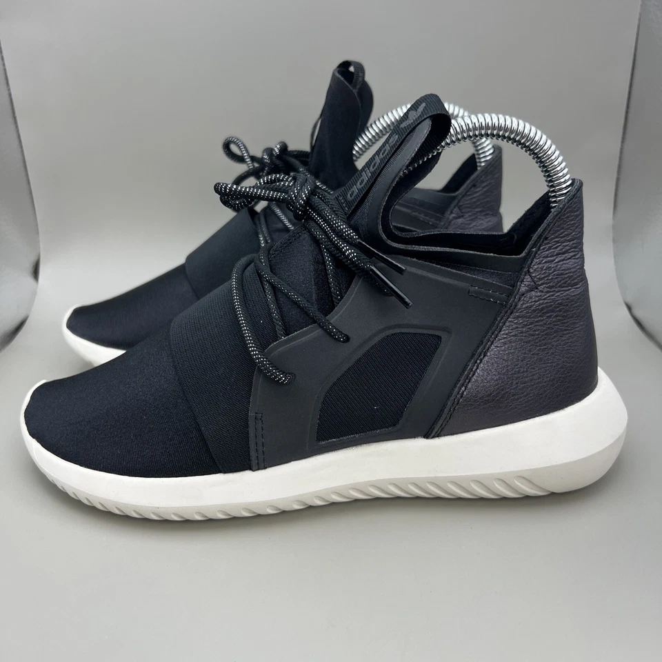 Tênis Adidas ORIGINALS Tubular Defiant preto casual feminino 5,5W - Imagem 3 de 4