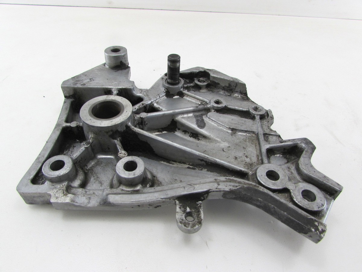KAWASAKI 84 -86 ZX900 ZX 900 GPZ NINJA LEFT FOOT PEG MUFFLER STAY