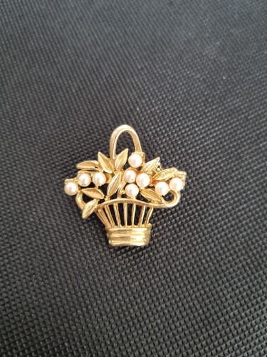 Broche fantaisie dorée perle nacrée - Montres & Bijoux