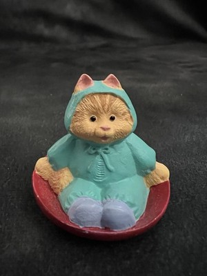 Hallmark Merry Miniatures Christmas Cameron Cat on a red sled Figurines Vintage
