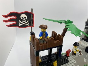 Lego Pirates 6281 Pirates Perilous Pitfall - w/ Minifigs & Manual! 99% Complete