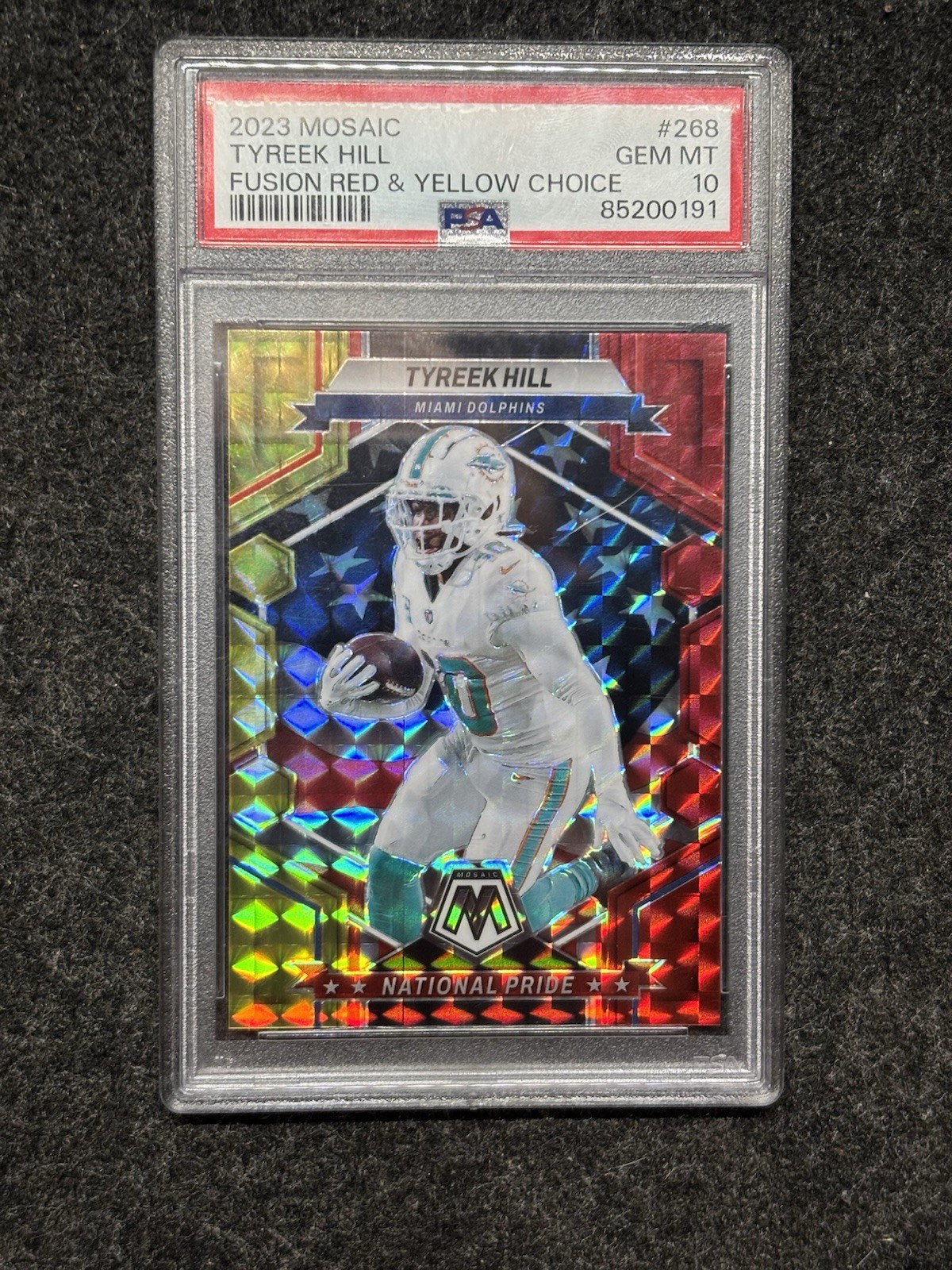 2023 Mosaic Tyreek Hill Fusion Red & Yellow Choice /80 PSA 10 POP 2