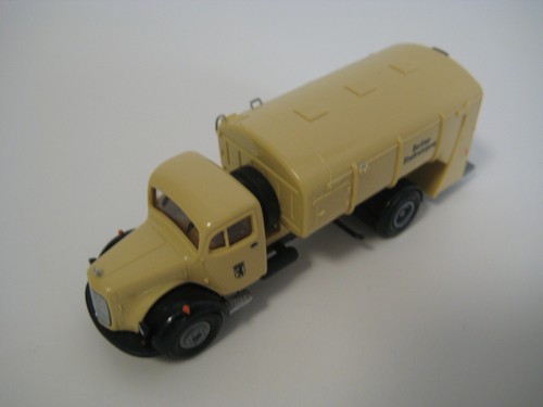 Brekina H0 4051 - Camión basura MB 311 "Berliner Stadtreinigung" - Imagen 7 de 10