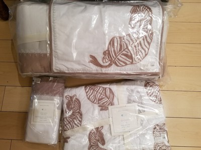 Nip 4pc Pottery Barn Kids Zebra Safari Bumper Quilt Bed Skirt