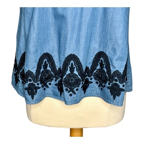Crown & Ivy Embroidered Floral Tassel Top Tiered Sleeve Blue Women Size Medium - Picture 4 of 9