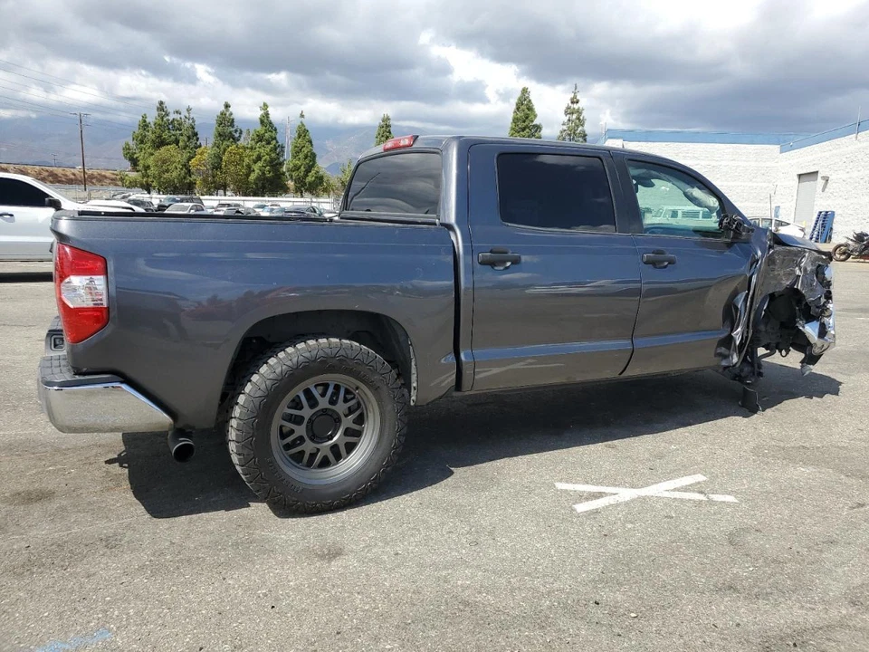 Used Rear Back Glass fits: 2018 Toyota Tundra Crew Cab 4 Dr Rear Grade A - Image 3 of 4
