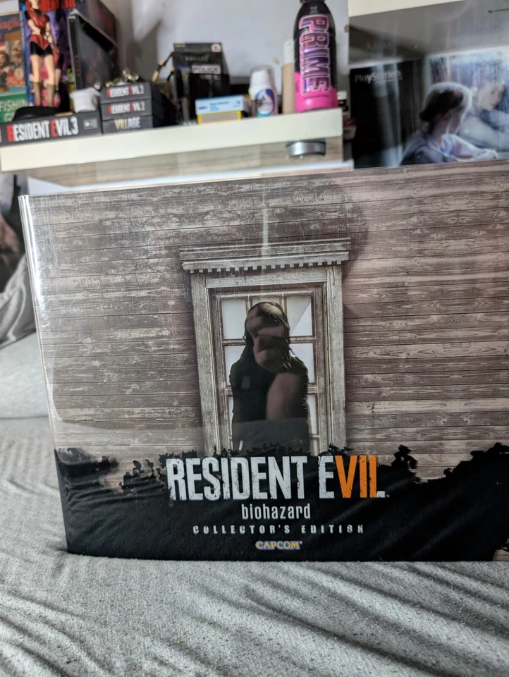 Resident Evil 7 USA Gamestop Collector's Edition Immaculate Condition - Image 3 of 4