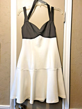 EUC Ladies Guess Cocktail/Evening Dress Size: 6