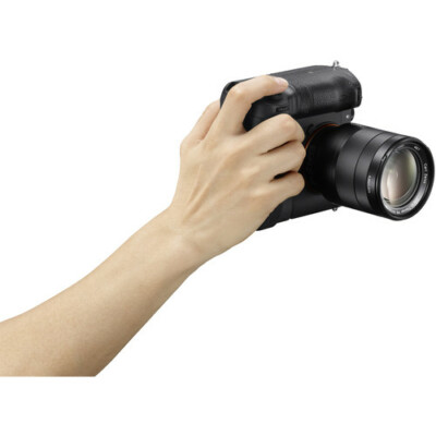 New SONY VG-C3EM Vertical Battery Grip for Alpha 7III , A7RIII, A9