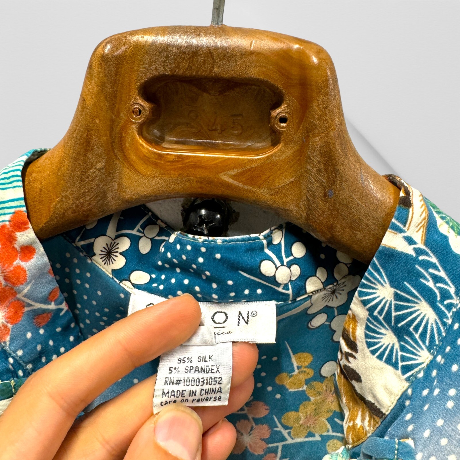 Citron Santa Monica Green Oriental Tunic Tshirt 100% Silk Spandex Top Soft M