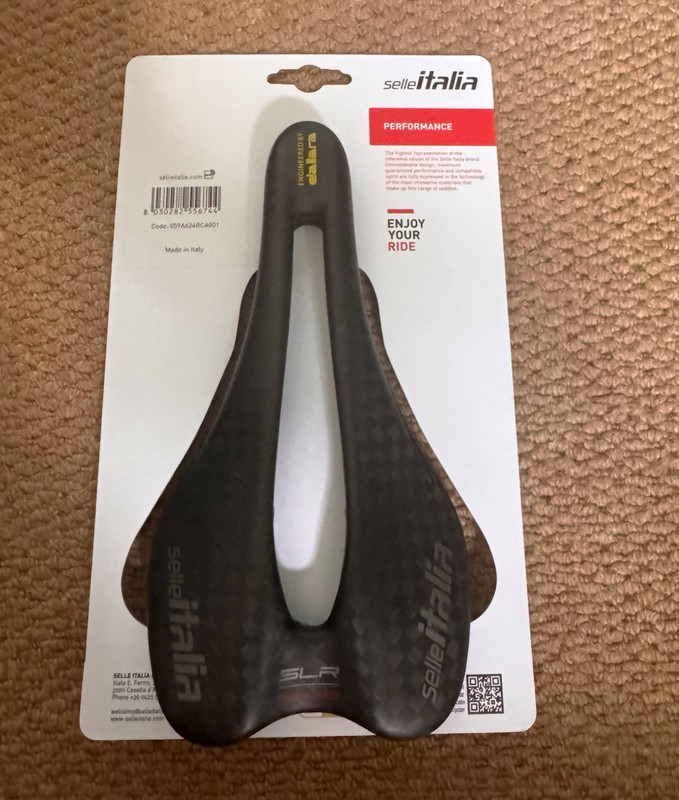 Selle Italia SLR Tekno Carbon Cutaway Road Bike Saddle Seat Black