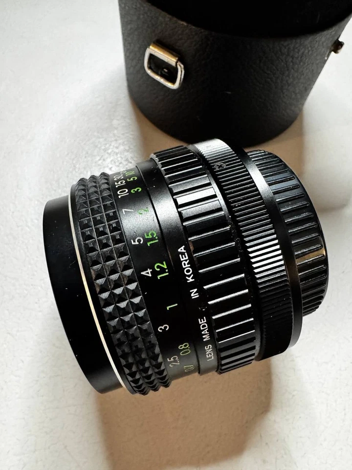Albinar Super Coated 28mm f/2.8 Wide-Angle Prime Lens with Hard Case - Vintage - Image 2 of 4