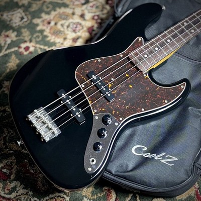 CoolZ ZJB1R SNG111054 2011 Electric Bass Guitar Used Product Shipping From Japan