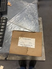 NEW HONEYWELL 30751714-502 SERVO MODULE