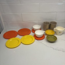 Lot Of VTG Mixed Children  s Pretend Play Dishes Plates Cups  2 Tupperware Bowls