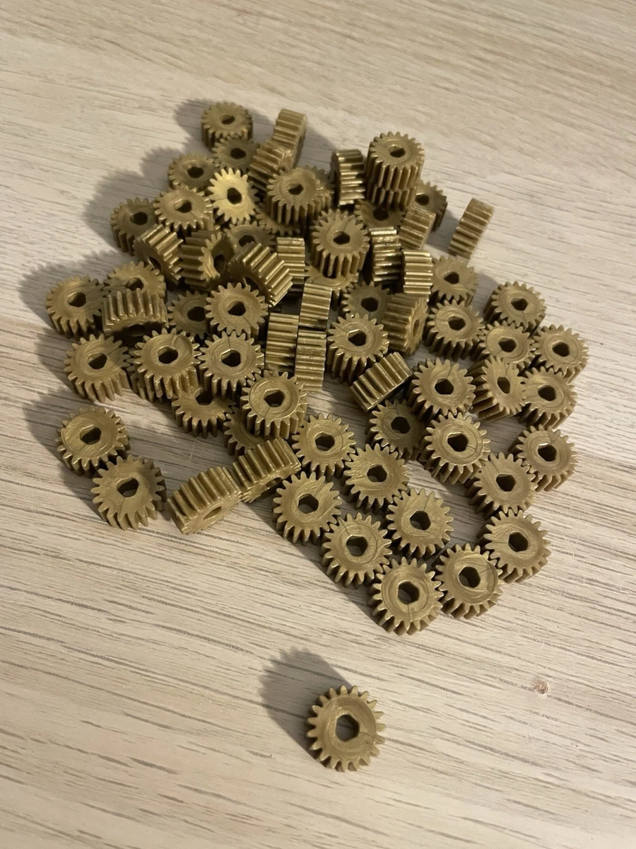 lot de pièces d'AVION MECCANO tole originales , on état lot 2