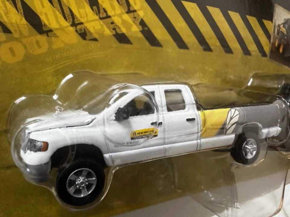 1:64 Ertl New Holland Dodge Ram Pickup Truck w/ Trailer & L170 Skidsteer Loader - Image 2 of 4
