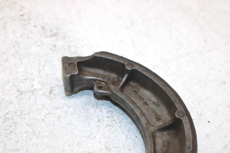 Juego de zapatas de freno trasero Kawasaki Bayou 300 1996 OEM 41048-1069 AK25 Foto 2 de 4
