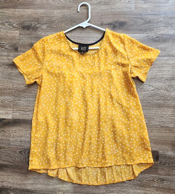 W5 Yellow High Low  Polkadot Accordion Pleated Back Blouse Shirt Size Small EUC 