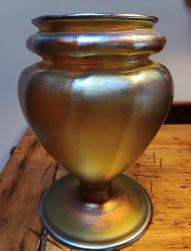 Signed L.C. Tiffany Favrile Glass Art Nouveau Floriform Vase  #1557