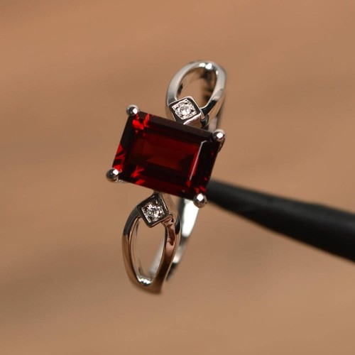Emerald Cut Natural Garnet January Birthstone Gemstone Ring 925 Silver Size 7US - Picture 2 of 4