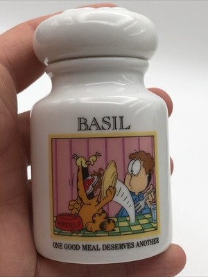 Danbury Mint Garfield Cat Kitten Kitchen Ceramic Basil Herb Spice Jar