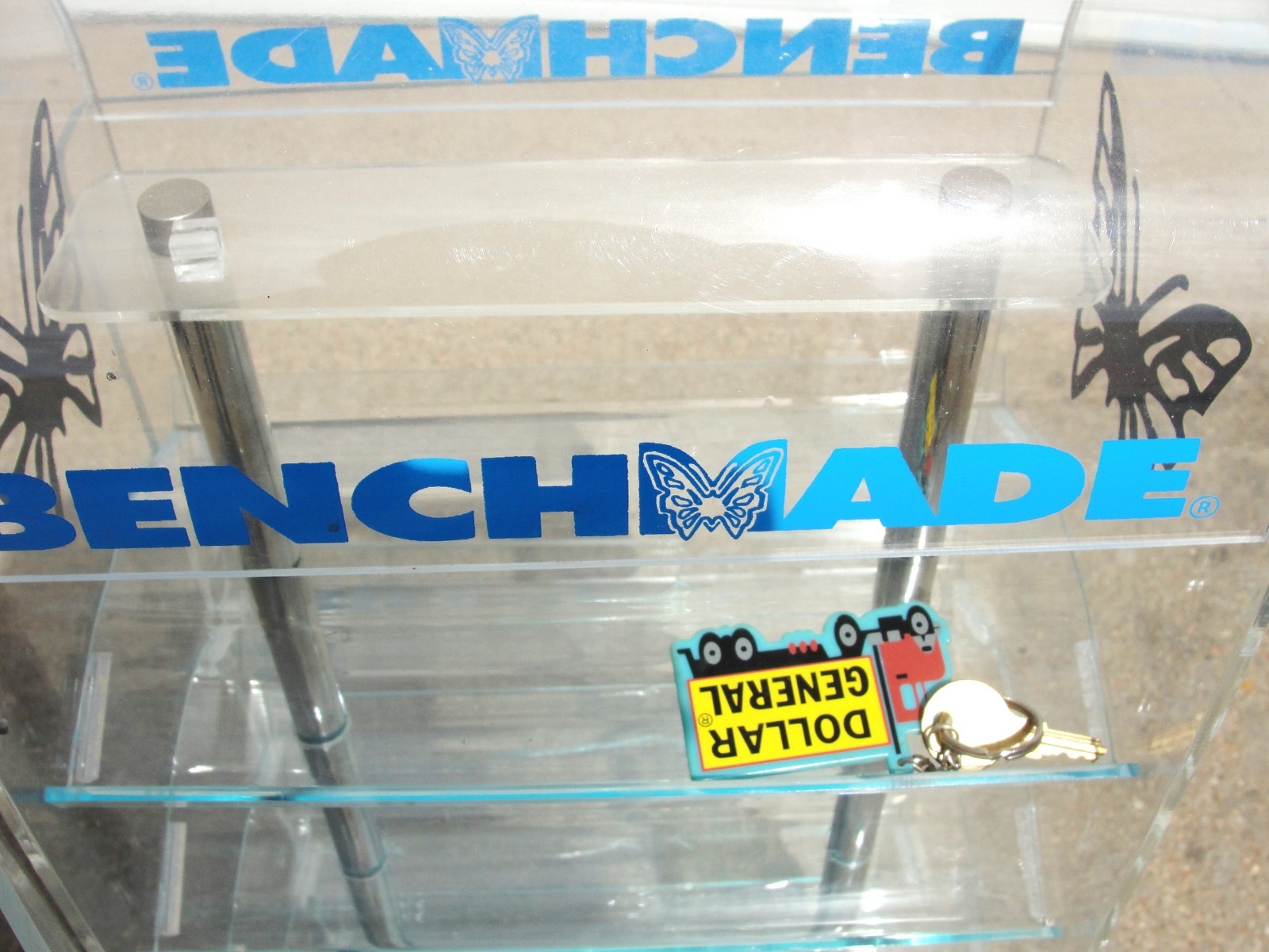 Wonderful Benchmade knives display case | eBay