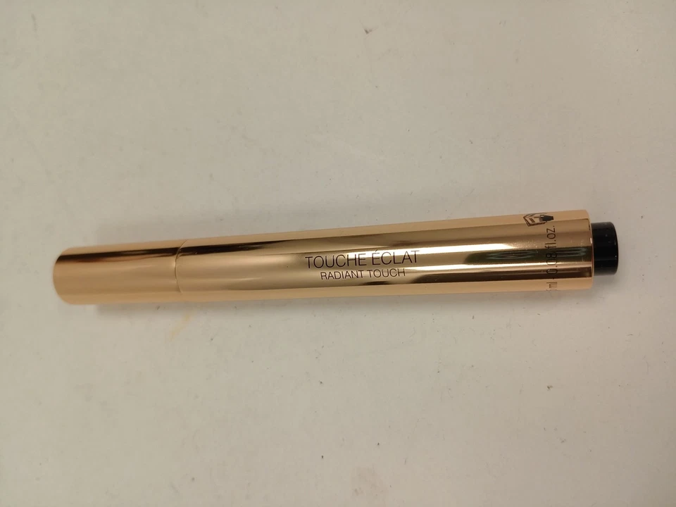 YSL Touche Éclat Radiant Touch Concealer Shade 2 Luminous Ivory 2.5ml (New) - Image 3 of 4