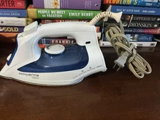 Rowenta Effective Comfort 1600-Watt Steam Iron Stainless DW2070