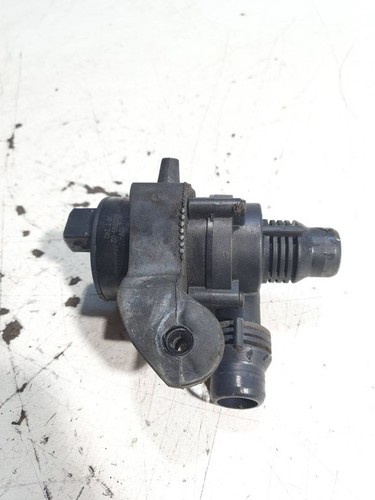 BMW 7 E65 E66 2005 Zusatzwasserpumpe 70207803 Diesel 170kW DMT6129