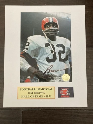 Jim Brown signed Autographed 5x7 Photo In a 8x10 Matt “ BROWNS” with COA. HOF