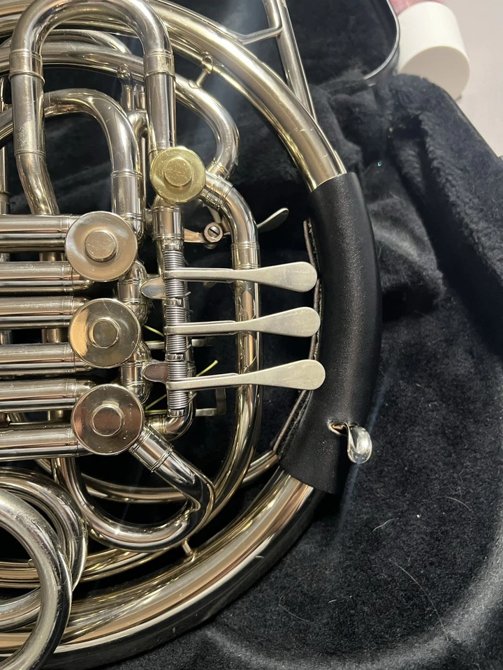 CONN 8D DOBLE CUERNO FRANCÉS PLATA Foto 3 de 4