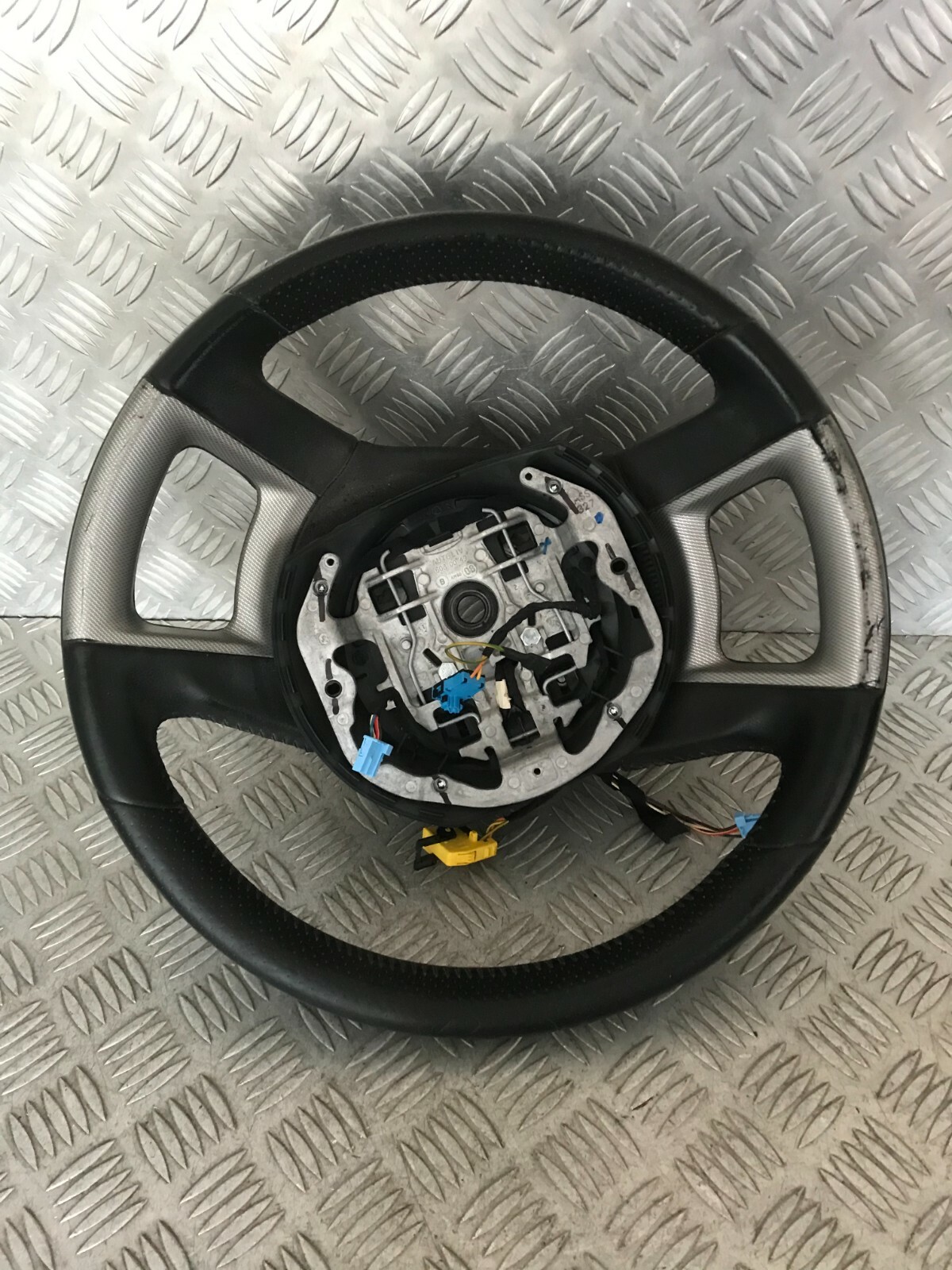 Picture 1 of 6