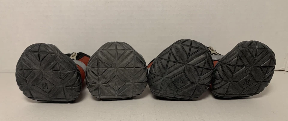 Botas de neopreno para perro Zack & Zoey ThermaPet, rojas medianas con tira reflectora cachorro Foto 4 de 4