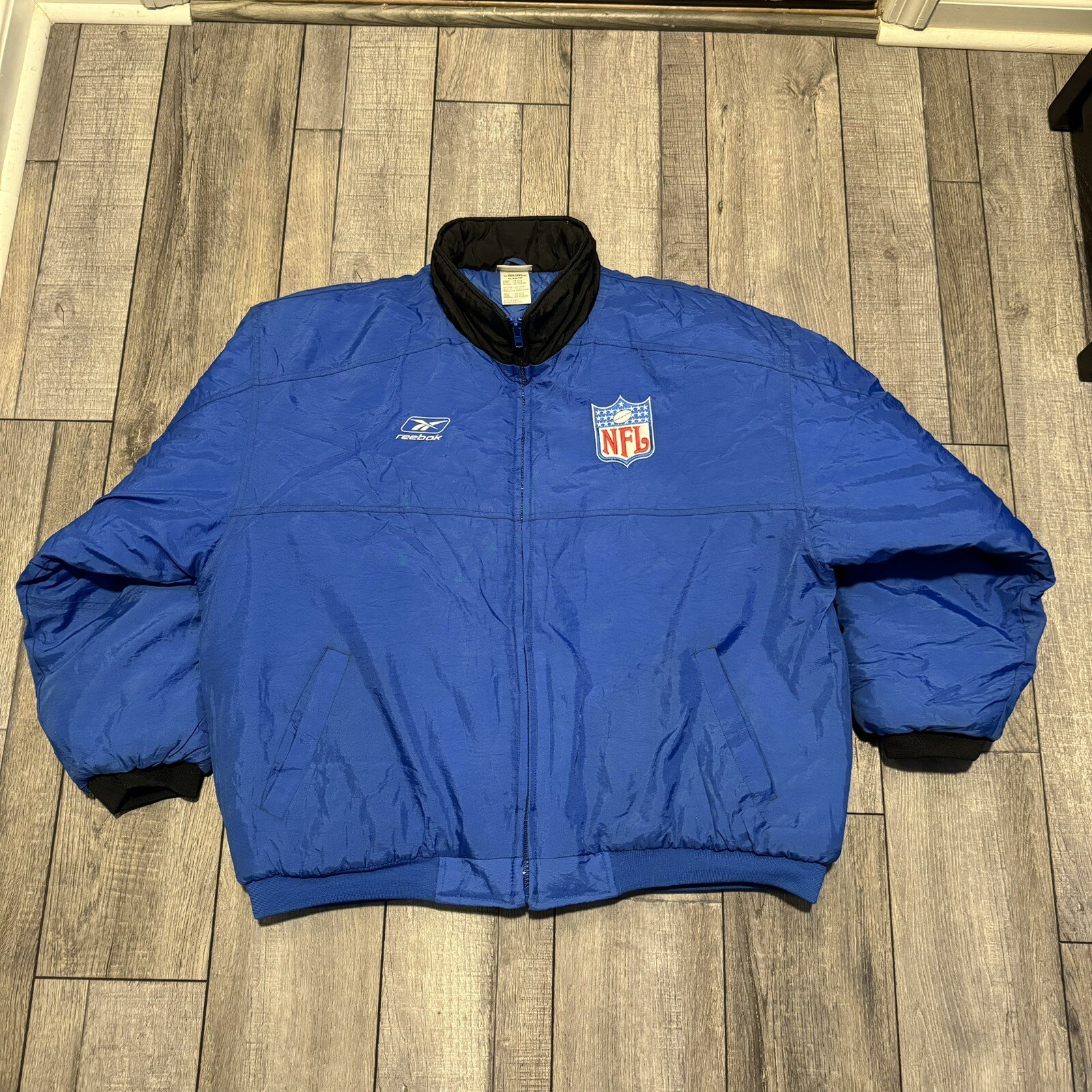 Vintage NFL Coat Mens Large Blue Reebok Equipment Puffer Jacket Quilted Sideline