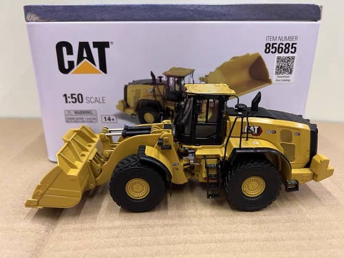 Caterpillar Cat 982 Wheel Loader 1/50 Metal Model DieCast Masters DM85685 Model - Picture 3 of 5