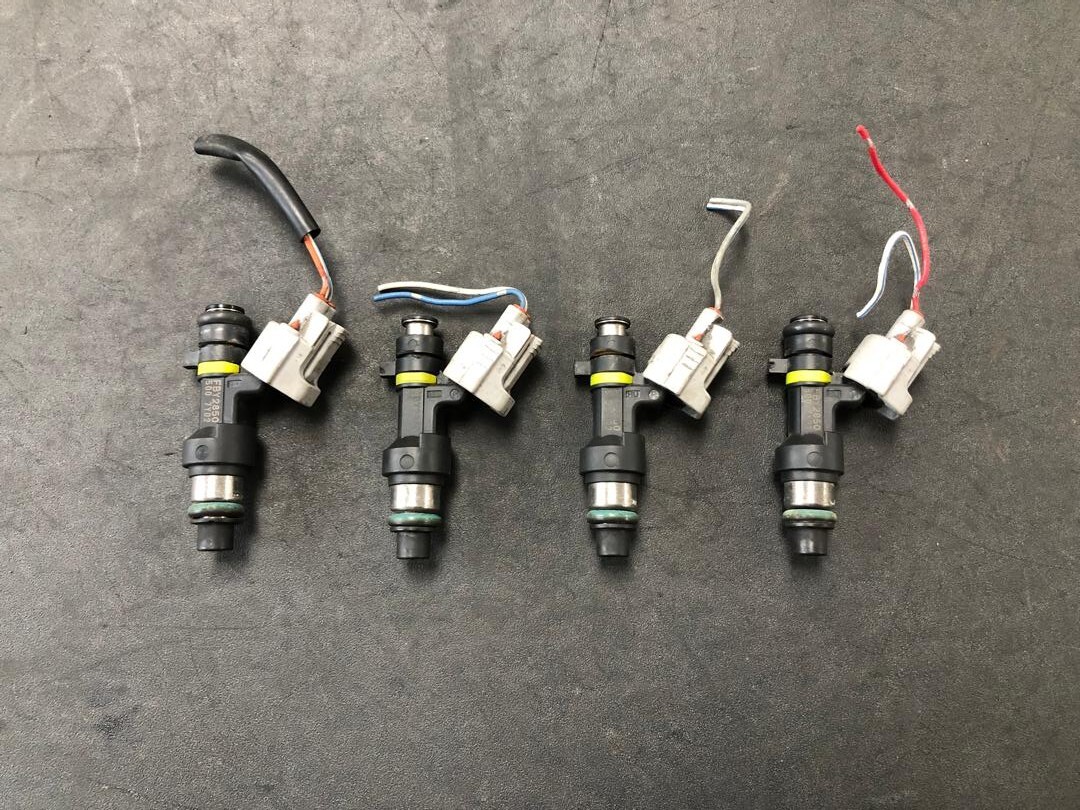 INI ラポスタ NISSAN LIVINA SYLPHY LATIO 1.8 MR18 MR20 Fuel Injector 4pcs