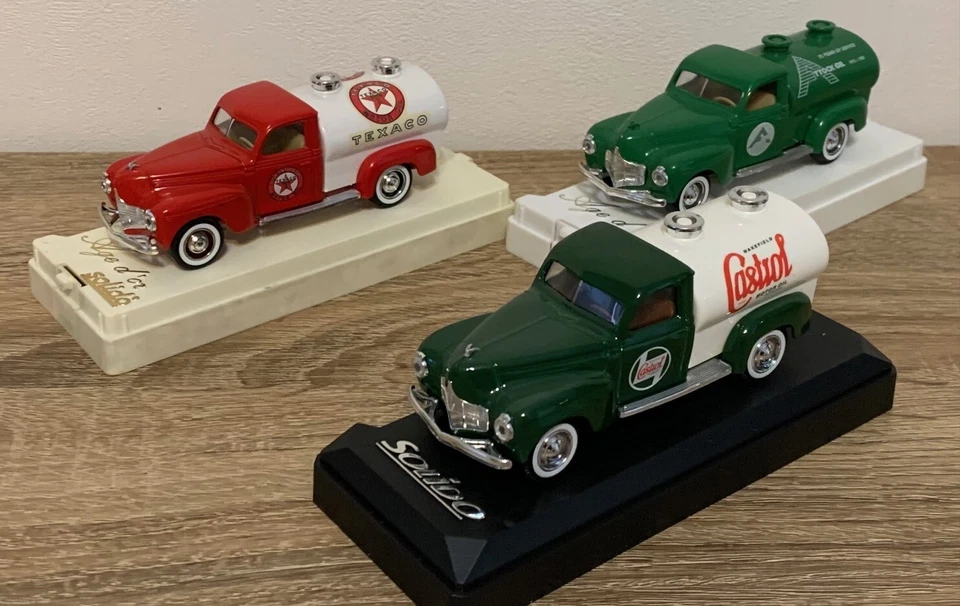 3 Solido Age d'or Dodge citerne 1/43 ref: 4447 Castrol, 4426 Texaco, Attock Oil - Photo 3/3