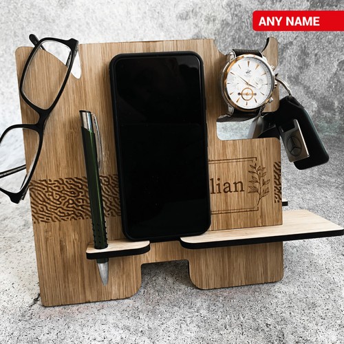 Personalised Docking Station, Engraved Mobile Phone Stand, Any Name, Any Message - Afbeelding 1 van 2