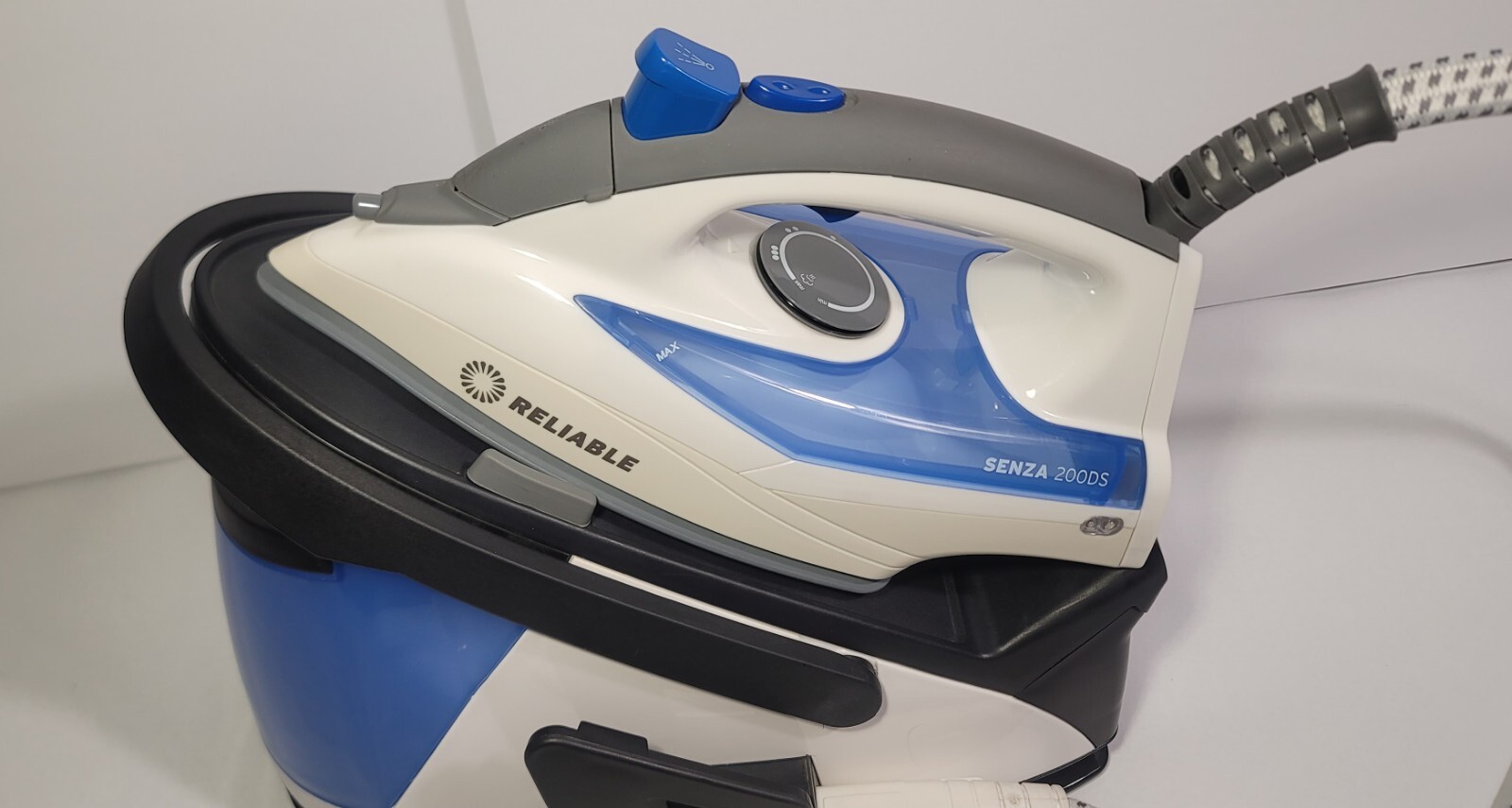 Reliable Senza 200DS 2 in 1 Steam Ironing System
