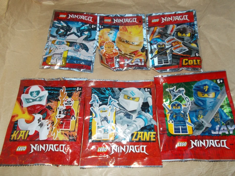 NUEVO LEGO NINJAGO FOIL PACK MINIFIGURA Y ARMA KAI LLOYD ZANE JAY NYA WU PICK 1 Foto 2 de 4