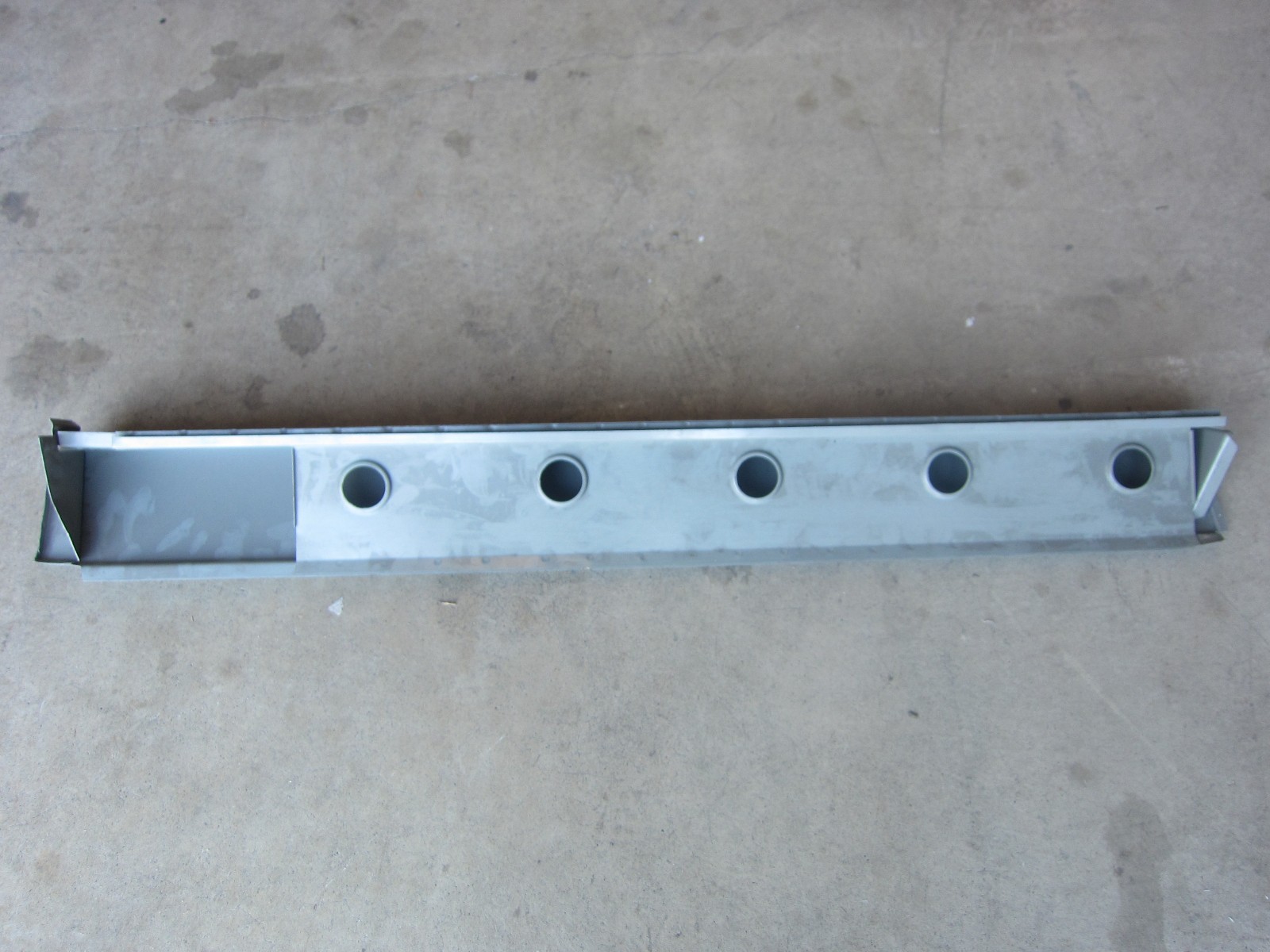 Ferrari Mondial LH Under Door Rail/Sill Assy Part# 62930700