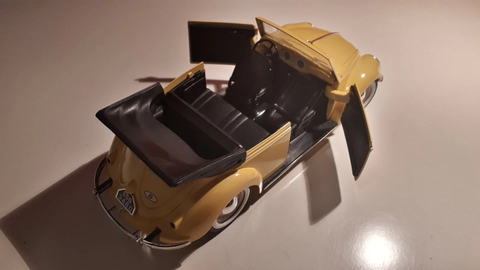 VW Coccinelle 1/17 1/18 SOLIDO - Immagine 4 di 4