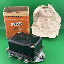 Nos Oem Gm Voltage Regulator 1118858 6v 50s Chevy Studebaker International Cad Nos Oem Gm Voltage Regulator 1118858 6v 50s Chevy Studebaker International Cad