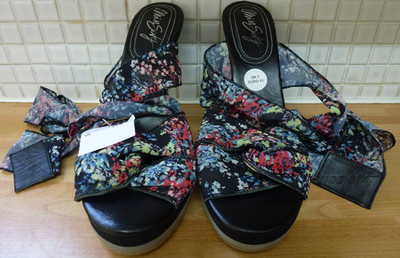 Miss Sixty Plateau Sandalen Blumen Schnürung Keilabsatz Schuhe 7/41 neu mit Etikett schwarz/multi