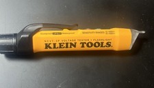 KLEIN TOOLS NCVT-3P VOLTAGE TESTER + FLASHLIG...